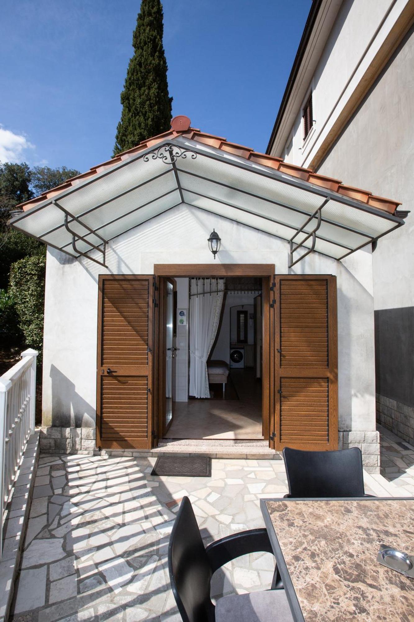 Apartments Villa Salona Опатия Экстерьер фото