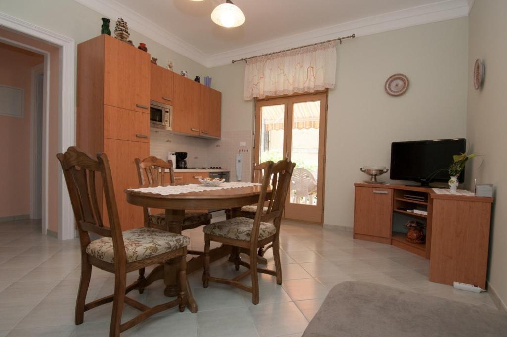 Apartments Villa Salona Опатия Номер фото